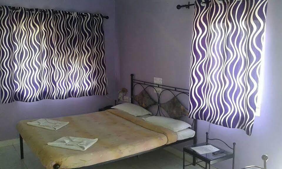 Libton Manor Hotel Candolim Buitenkant foto