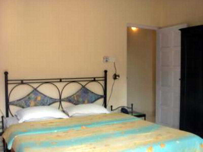 Libton Manor Hotel Candolim Buitenkant foto